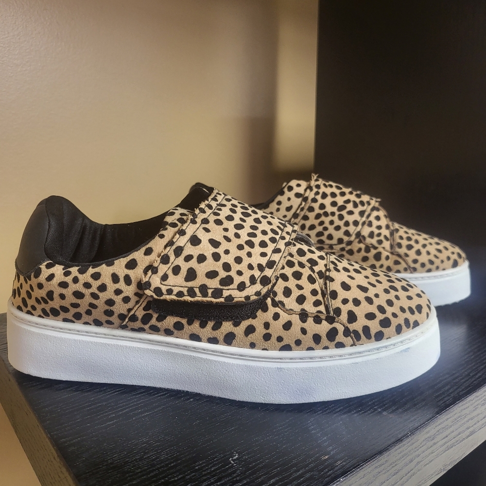 Shoes (cheetah print) 🐆 NEW